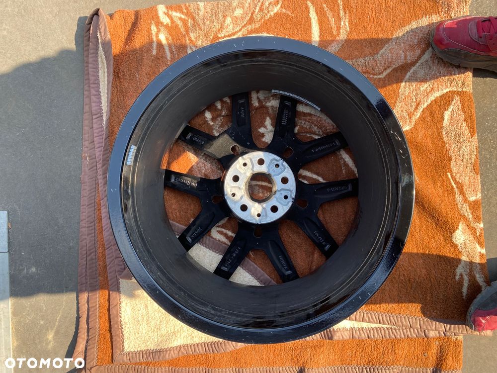 BMW IV 4 i4 G26 M pakiet M-pakiet 4 G22 G23 G24 ORYGINALNA ! felga aluminiowa 19 cali.   9 J x 19  9Jx19  5x112 5 x 112  ET42 is 42  8747305 CMS 1256-6  5A504D8  032617 - 9