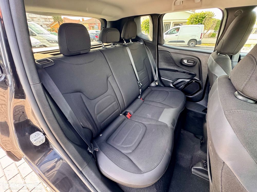 Jeep Renegade 1.6 MJD Night Eagle - 20