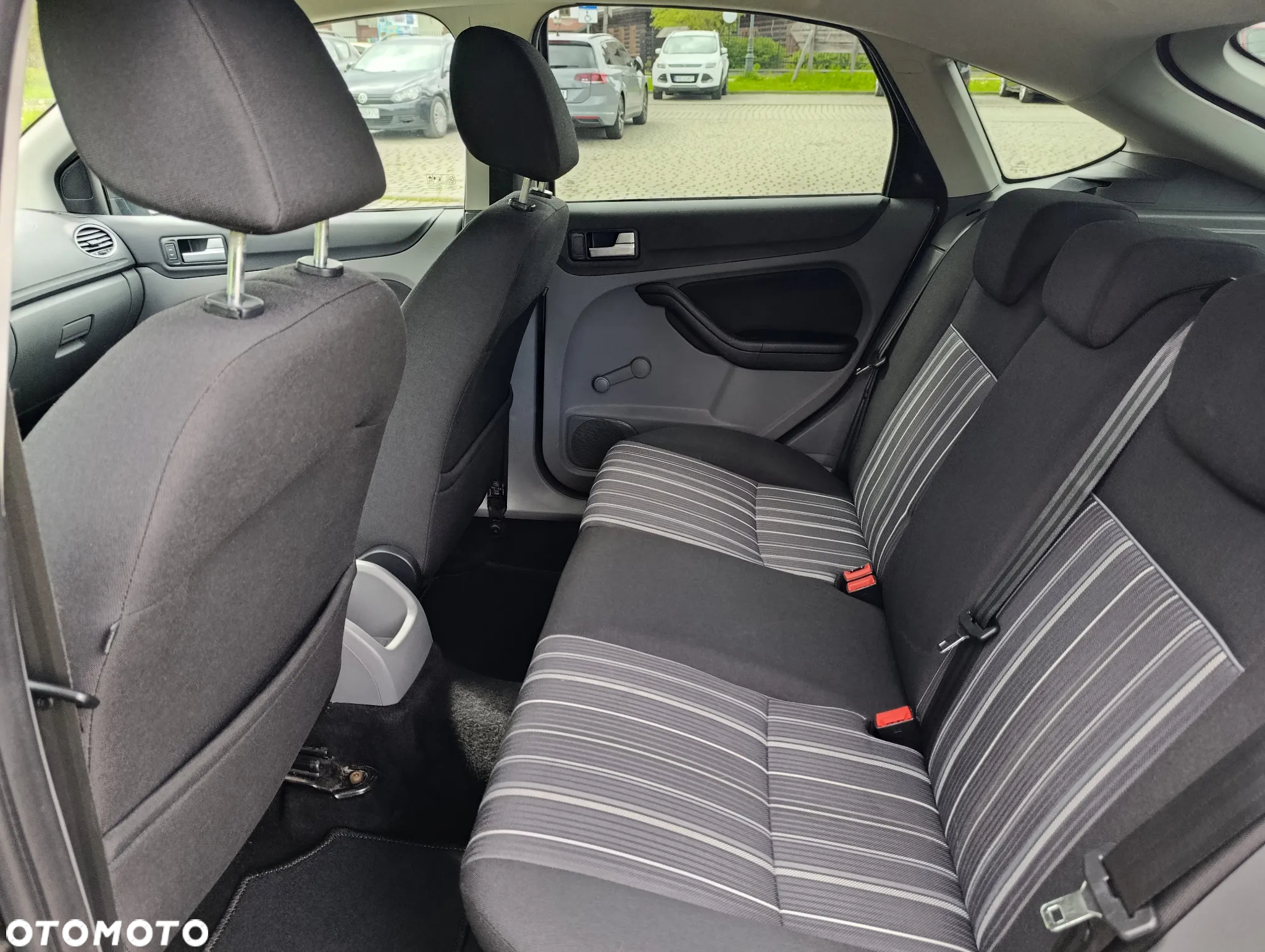 Ford Focus 1.6 TDCi DPF Trend - 14