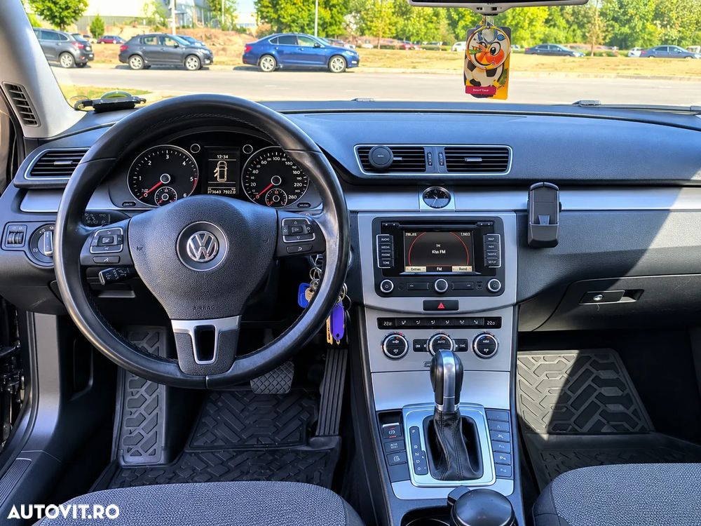 Volkswagen Passat - 3