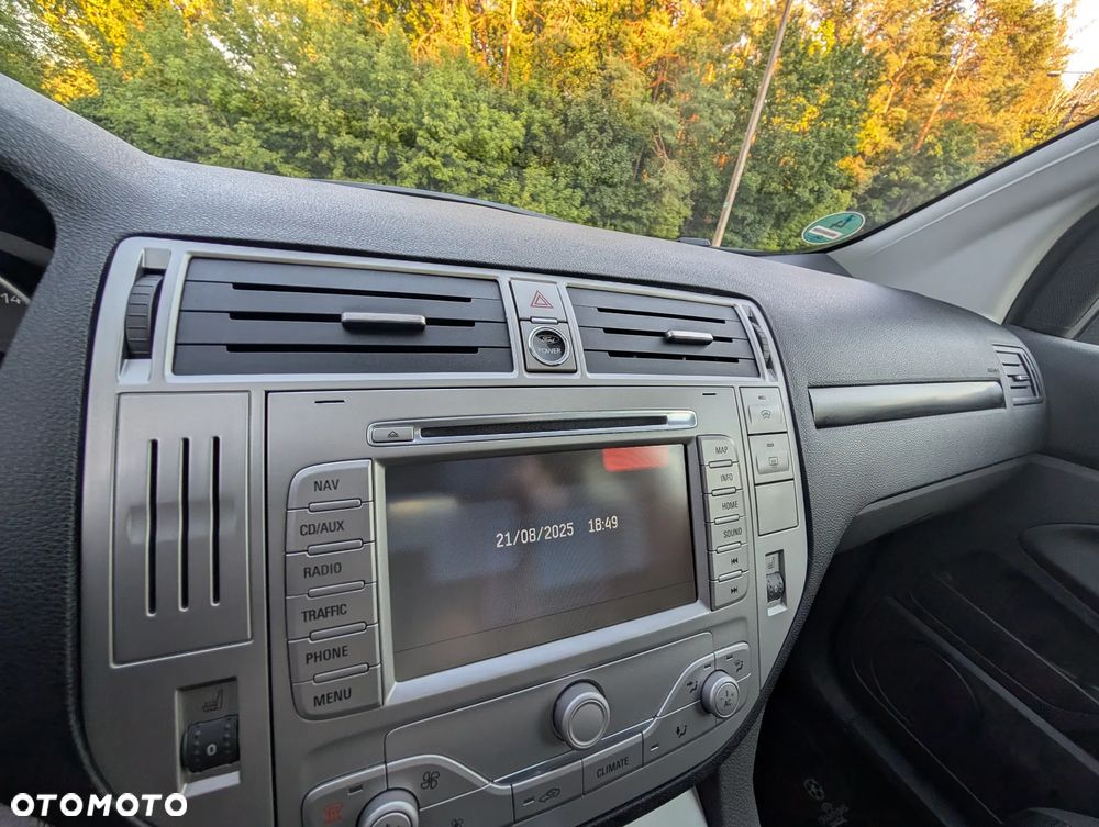 Ford Kuga 2.0 TDCi Titanium - 24