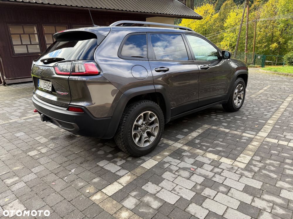 Jeep Cherokee - 5