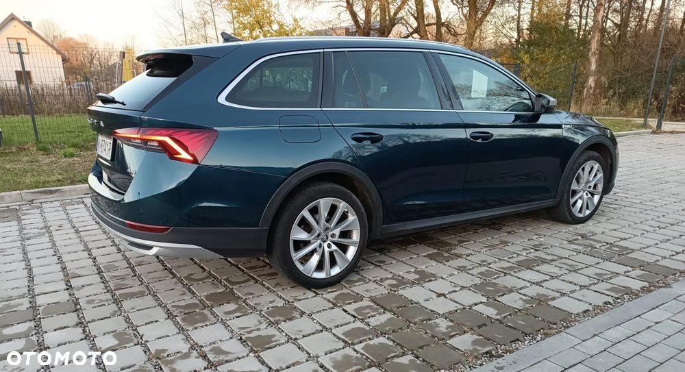 Skoda Octavia 2.0 TSI 4x4 Sportline DSG - 11