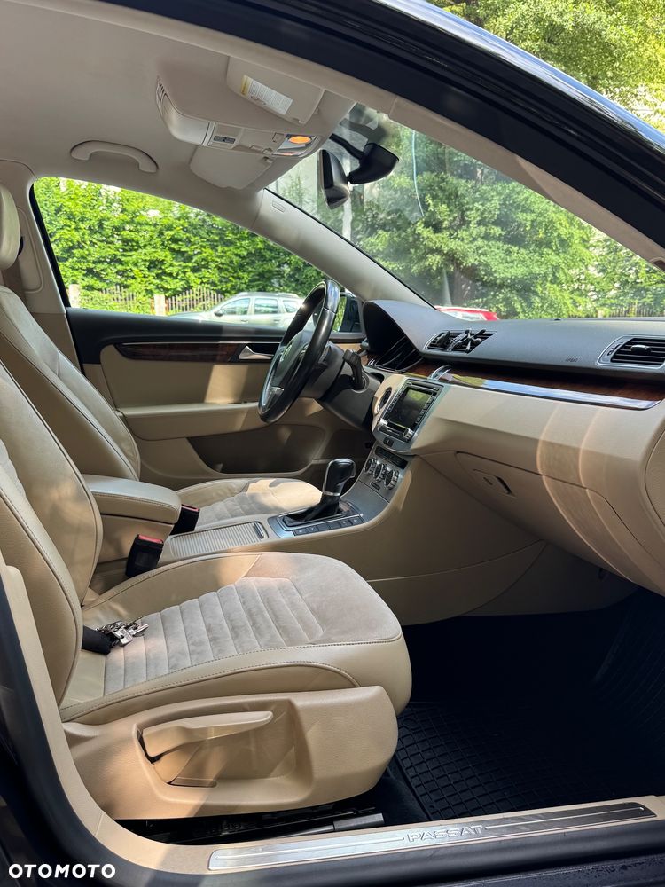 Volkswagen Passat - 9