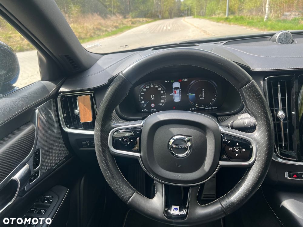 Volvo S90 T8 AWD Plug-In Hybrid R-Design - 9