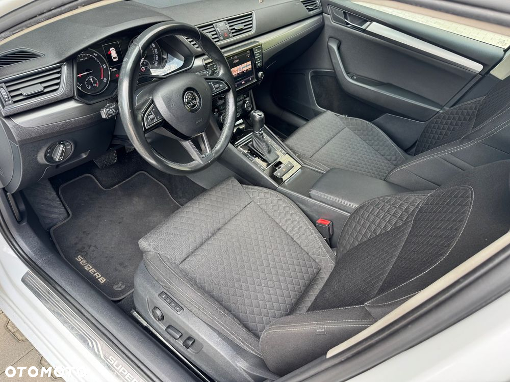 Skoda Superb 2.0 TDI 4x4 DSG SportLine - 16