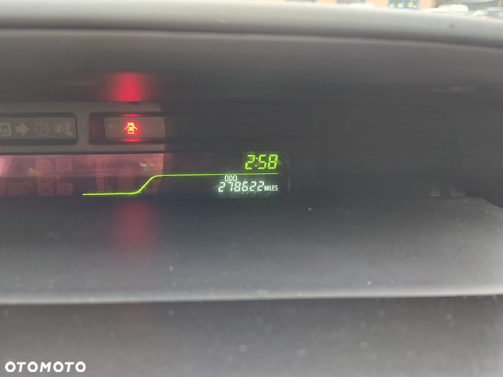 Toyota Prius - 14