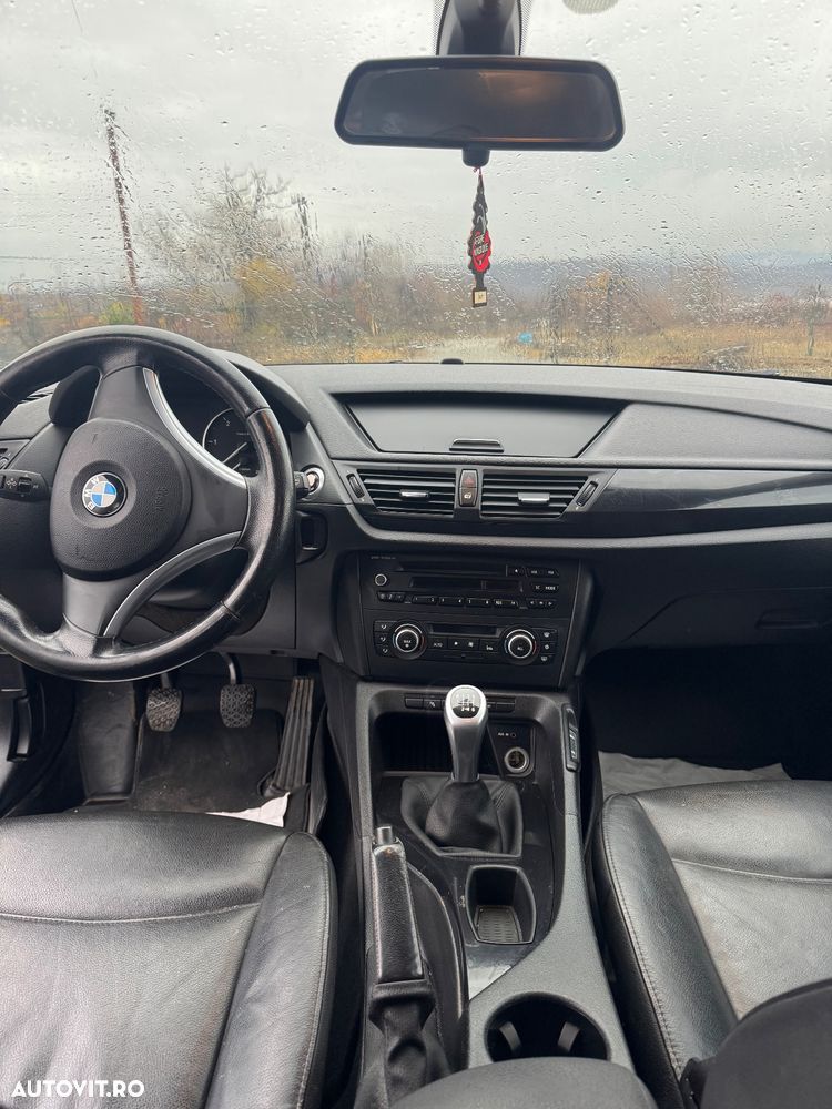 BMW X1 xDrive18d - 10