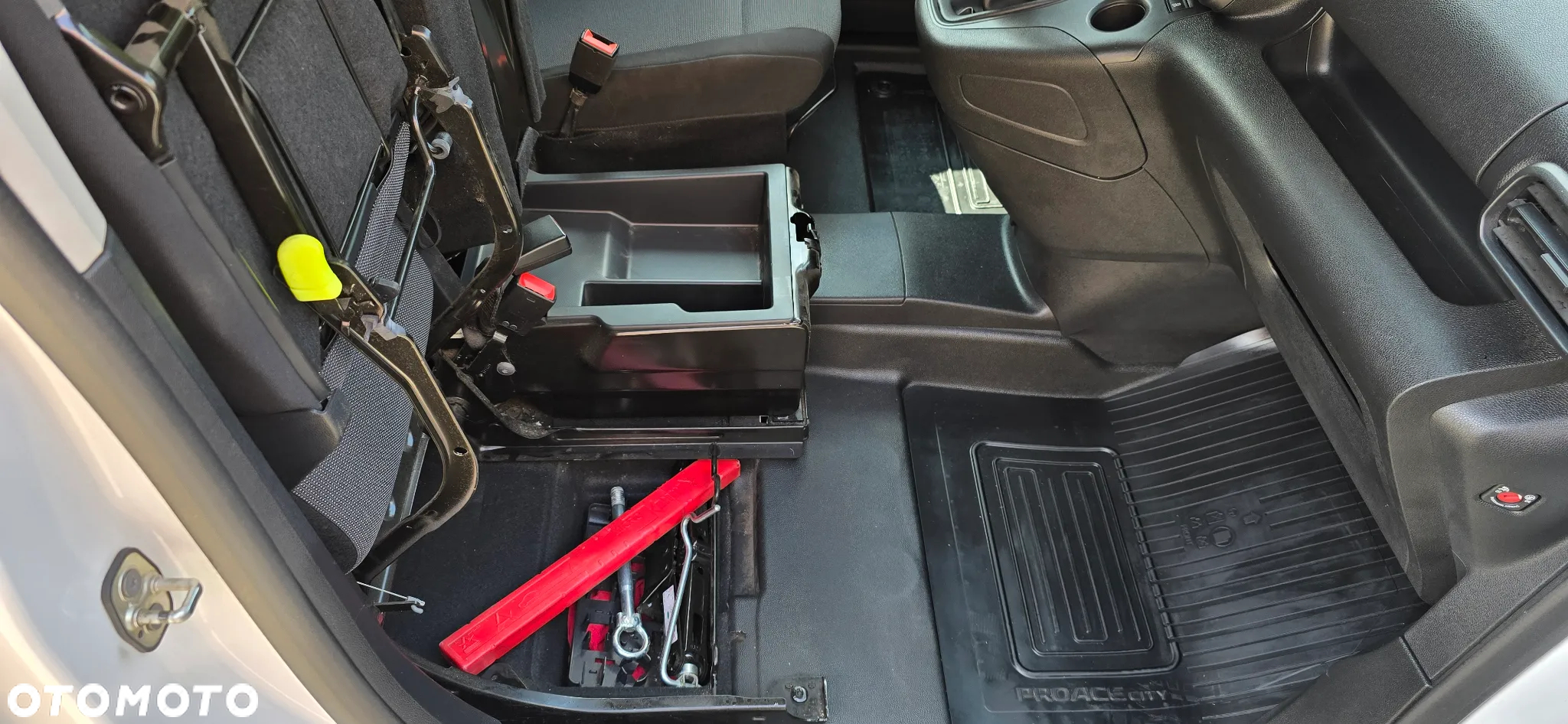Toyota ProAce Kombi 1.5 D-4D Compact 2,6t - 21