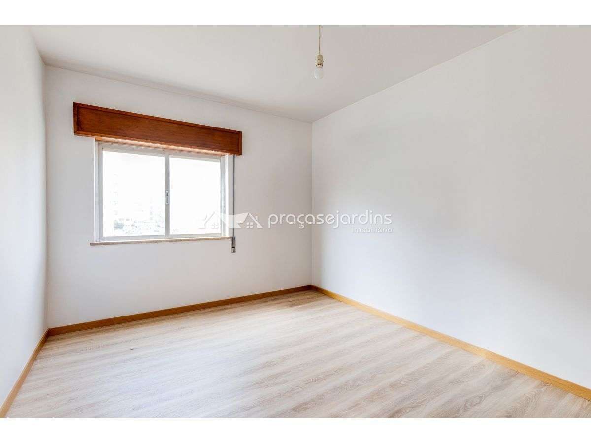 Apartamento T4 com terraço - Grande imagem: 2/26