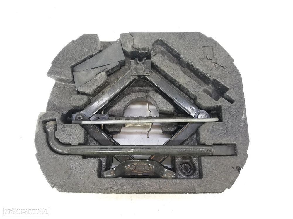 MACACO JAGUAR XF - 1