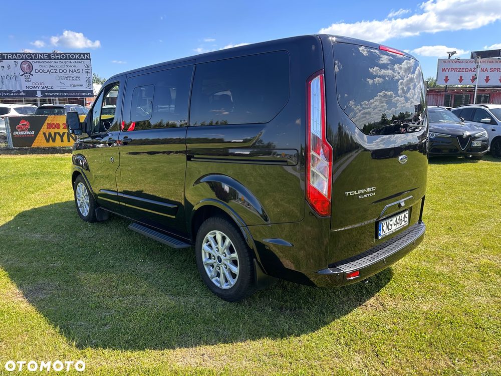 Ford Tourneo Custom - 2