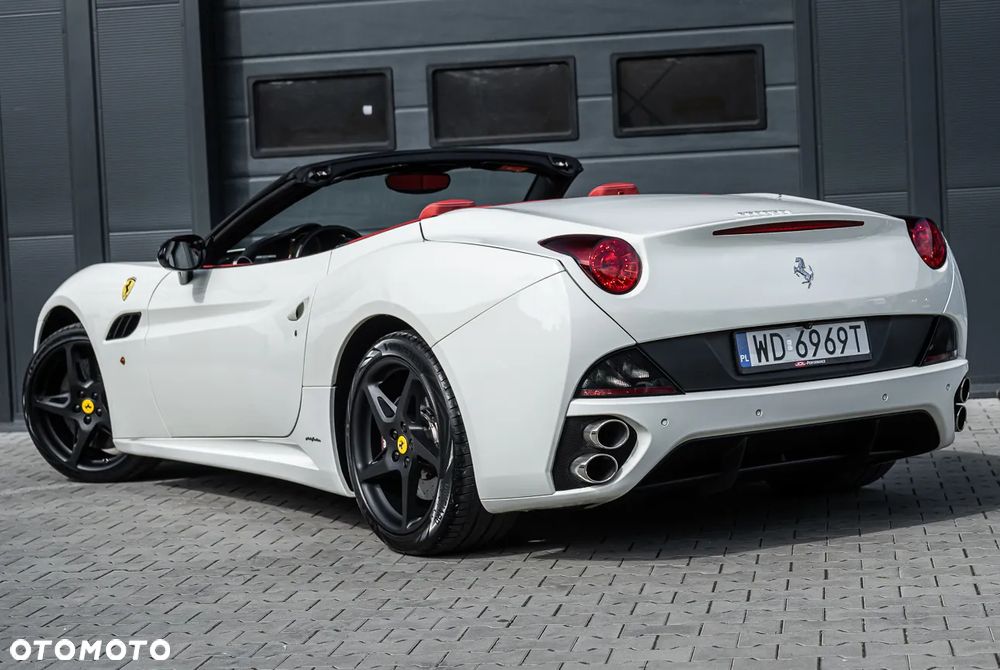 Ferrari California F1 DCT - 15