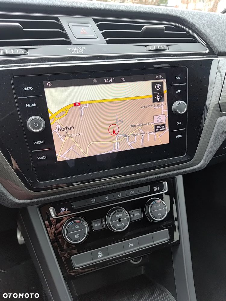 Volkswagen Touran 1.4 TSI BMT Comfortline - 10