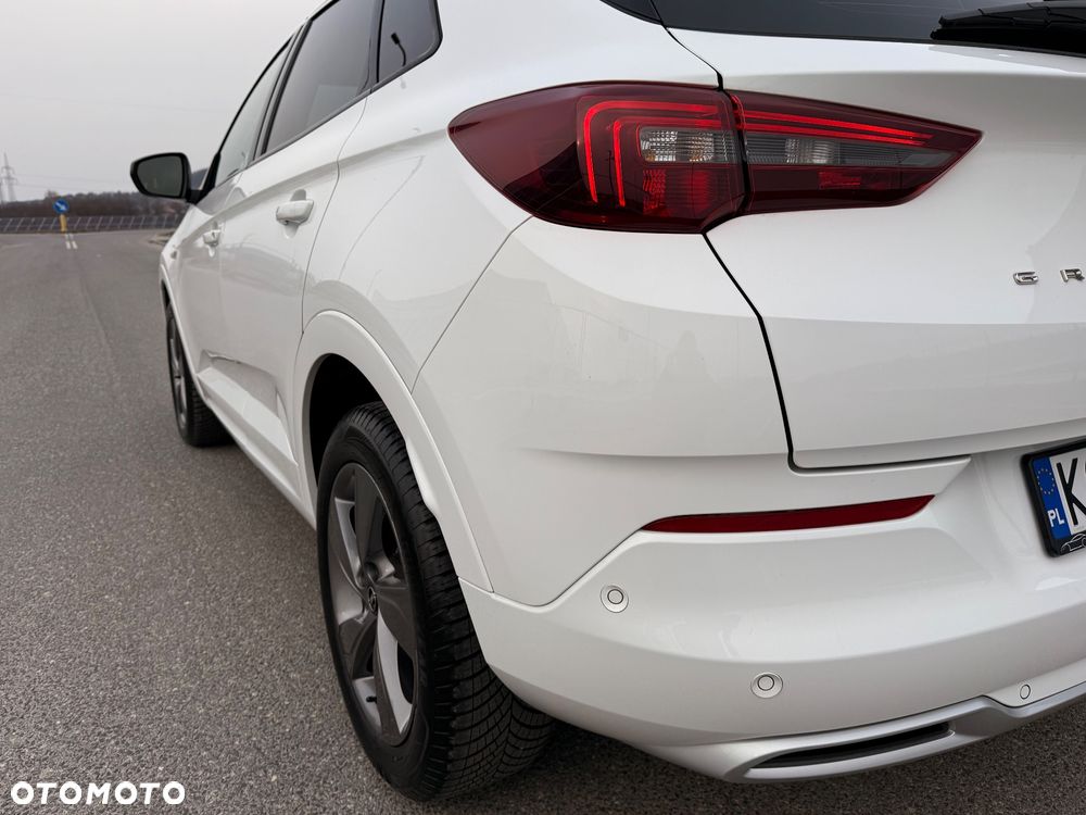 Opel Grandland 1.2 T Edition S&S - 19