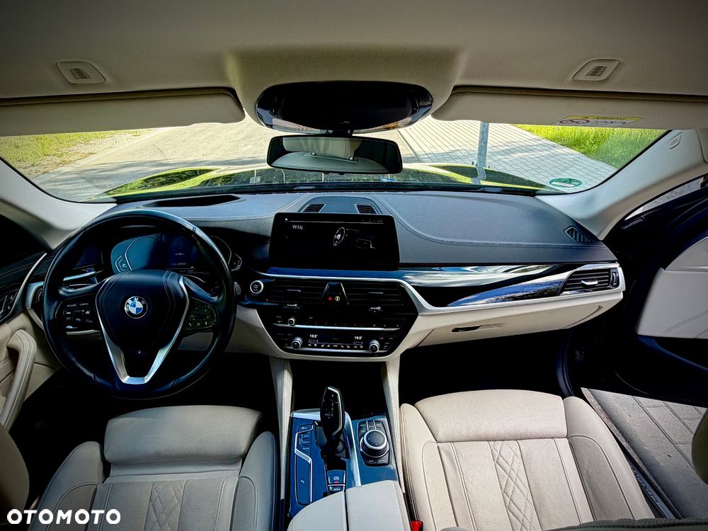 BMW Seria 5 540d xDrive mHEV Luxury Line - 19