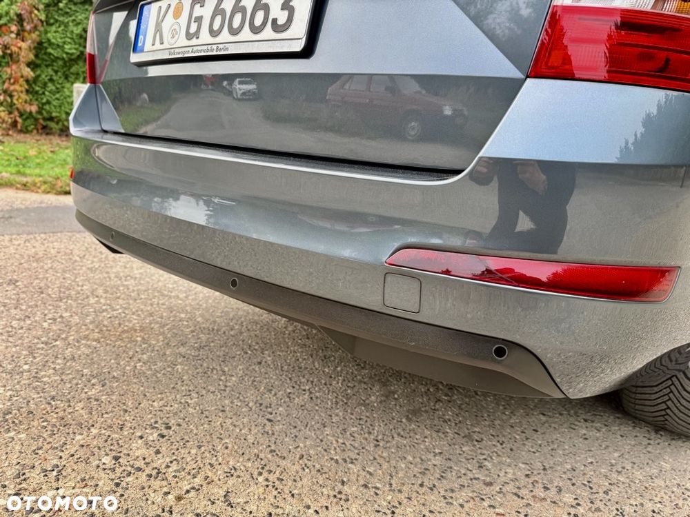 Skoda Octavia 2.0 TDI DSG Style - 19