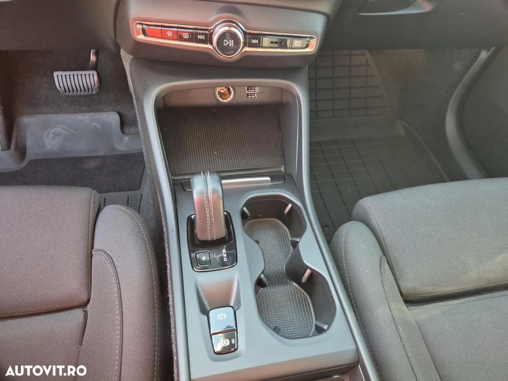 Volvo XC 40 Recharge T5 Twin Engine AT7 Inscription - 19