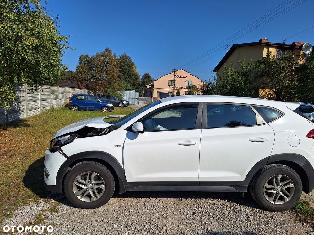 Hyundai Tucson 1.7 CRDI BlueDrive Classic 2WD - 4