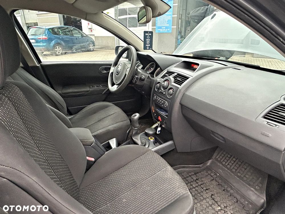 Renault Megane 1.6 Confort Expression - 23