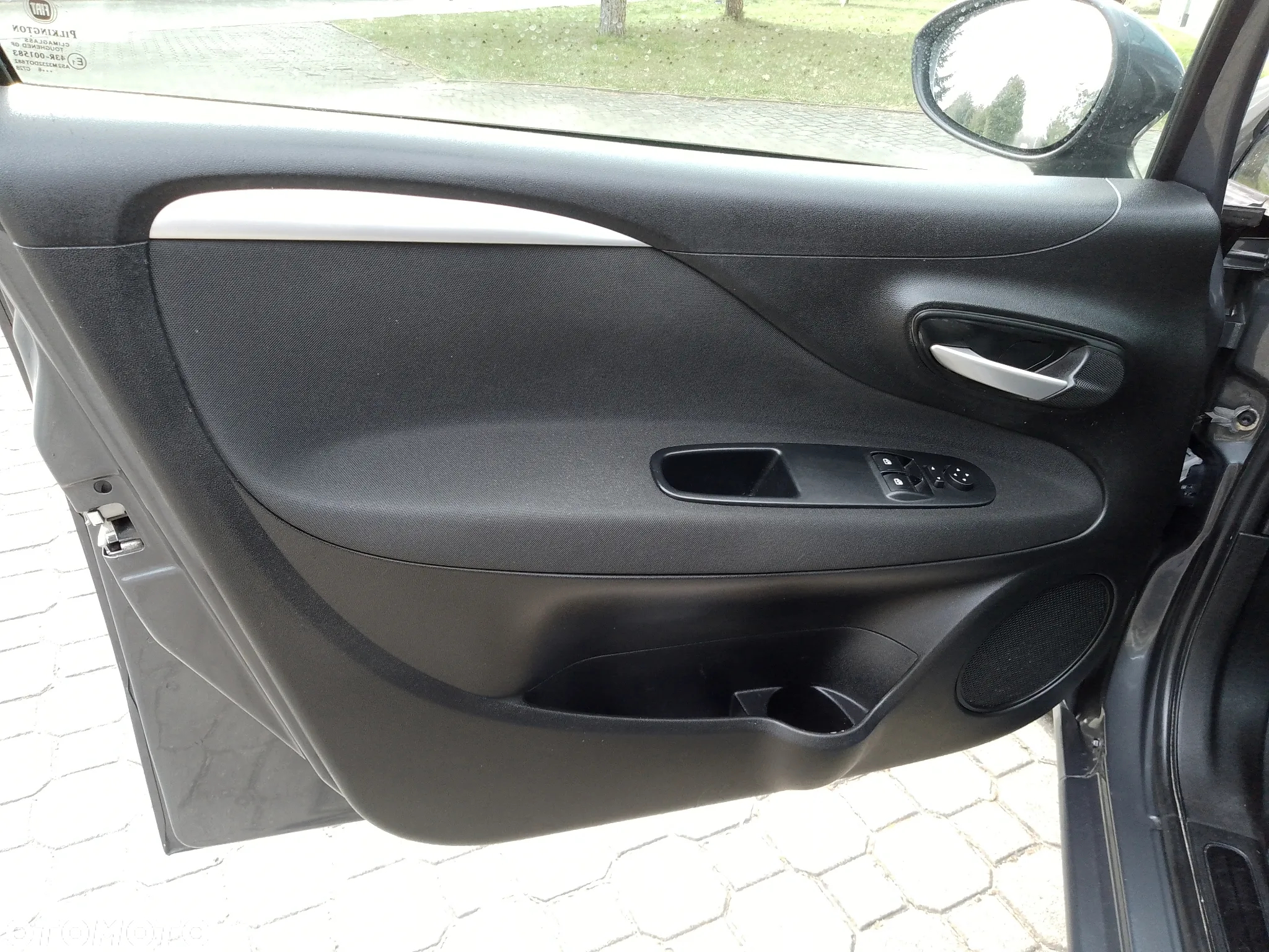 Fiat Punto 1.4 Easy Pakiet Easy Plus S&S - 18