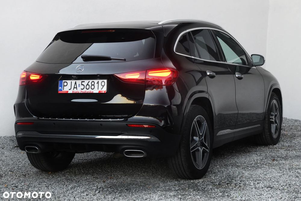 Mercedes-Benz GLA 200 d 4-Matic AMG Line 8G-DCT - 14