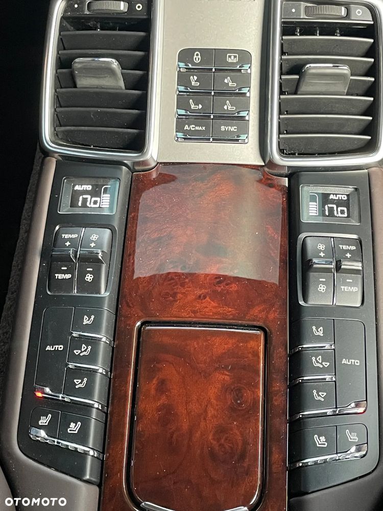Porsche Panamera Turbo Executive PDK - 25