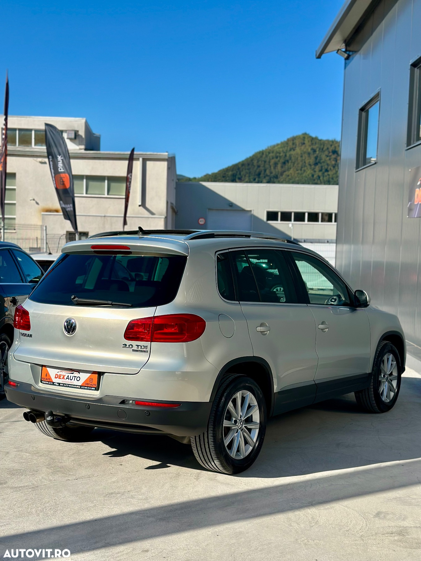 Volkswagen Tiguan 2.0 TDI DPF 4Motion Life - 8