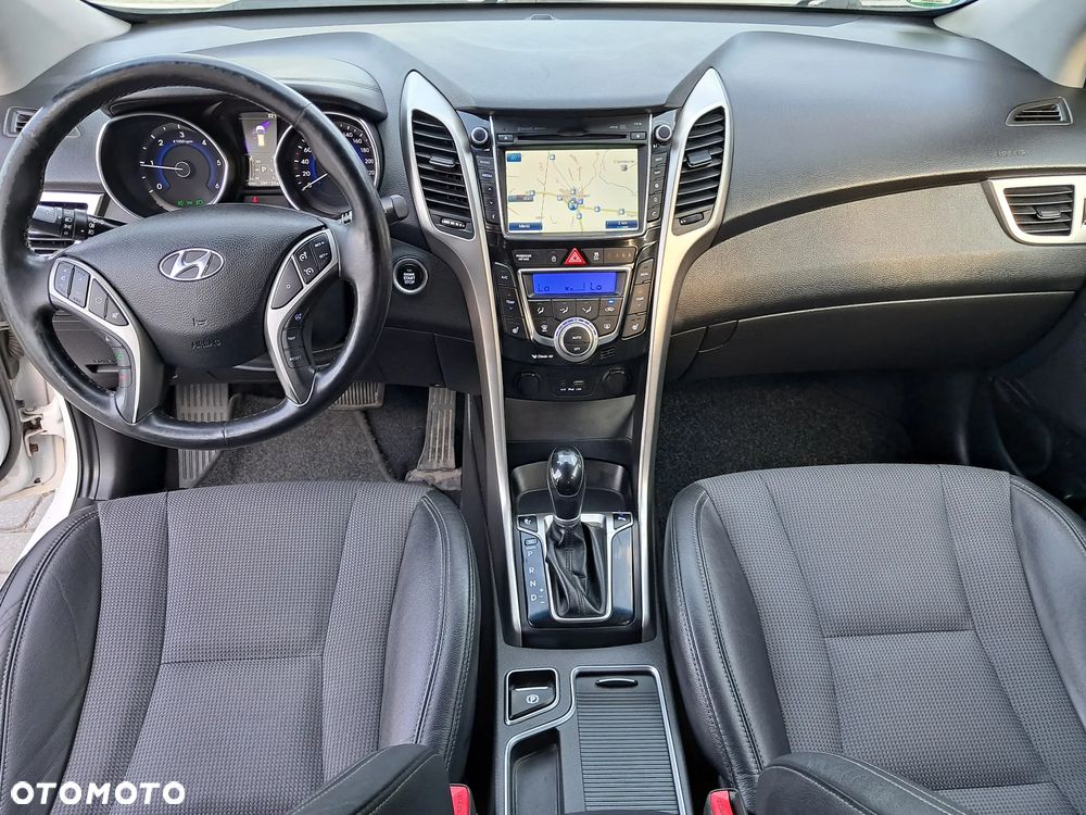 Hyundai i30 blue 1.6 CRDi DCT Premium - 22