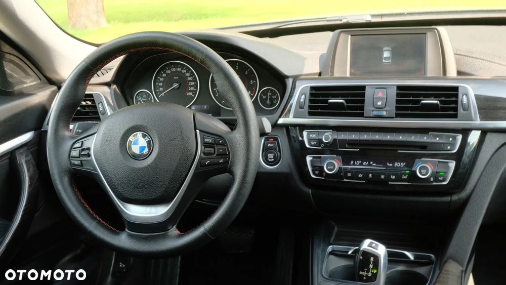 BMW 3GT 325d Sport Line - 10