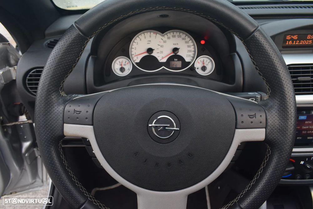 Opel Tigra TwinTop 1.4 - 12