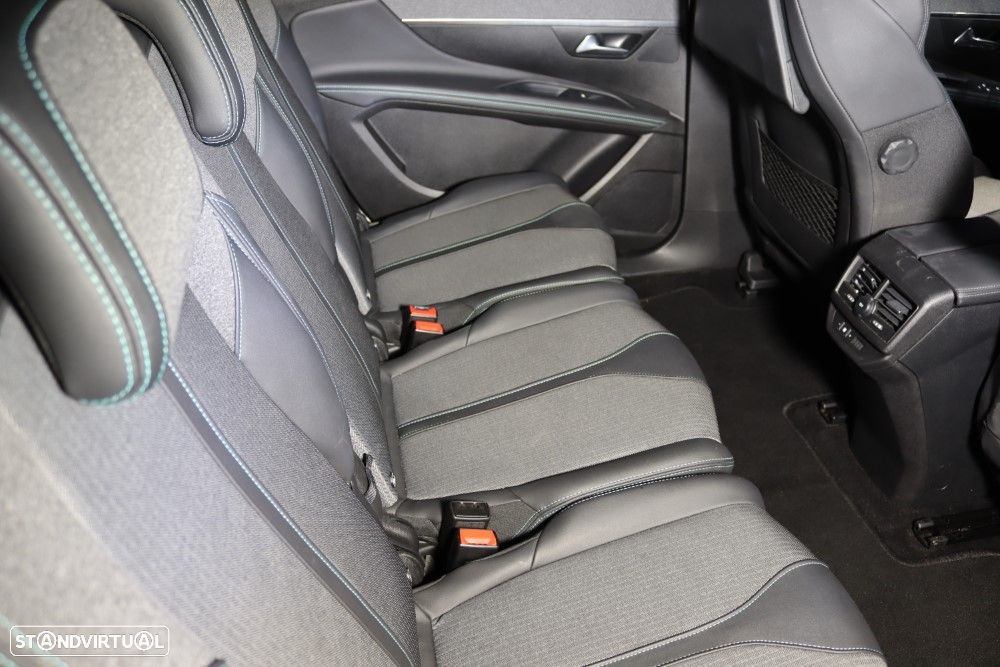 Peugeot 5008 1.5 BlueHDi Allure Pack EAT8 - 18