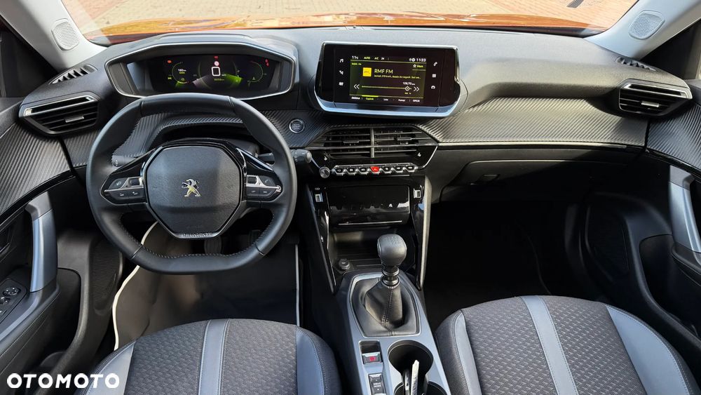 Peugeot 2008 1.2 Pure Tech GPF Allure S&S - 23