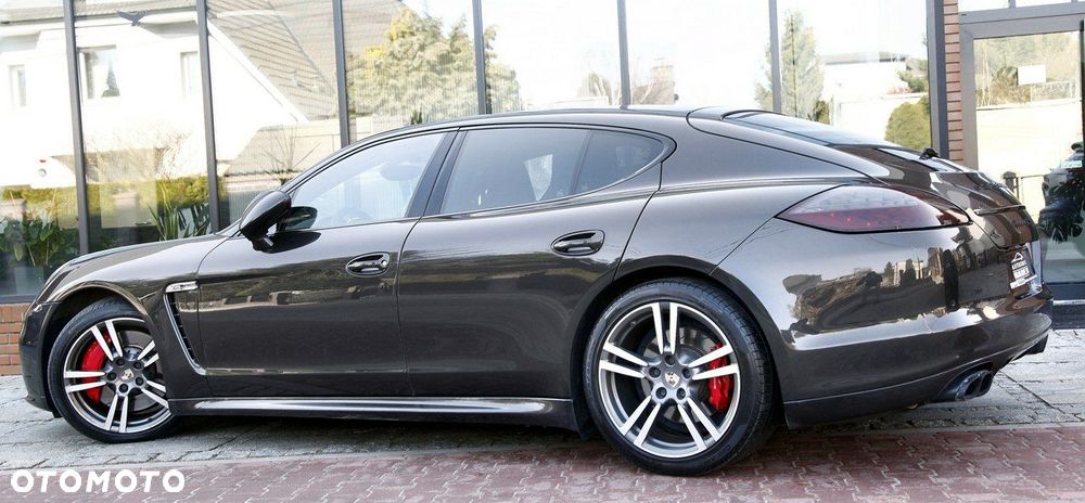 Porsche Panamera - 8
