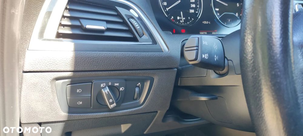 BMW Seria 1 118d Sport Line - 9