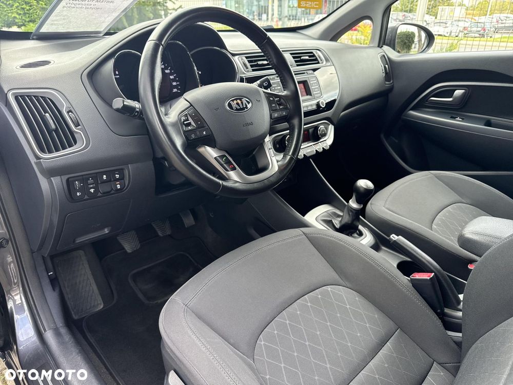 Kia Rio - 9