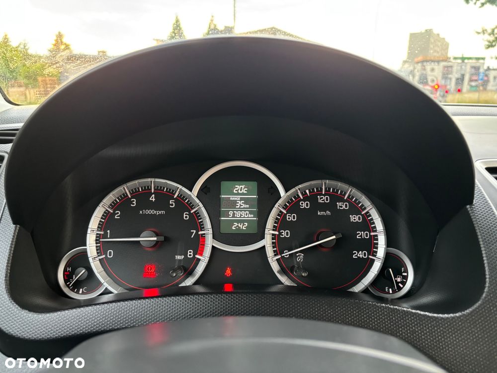 Suzuki Swift - 18
