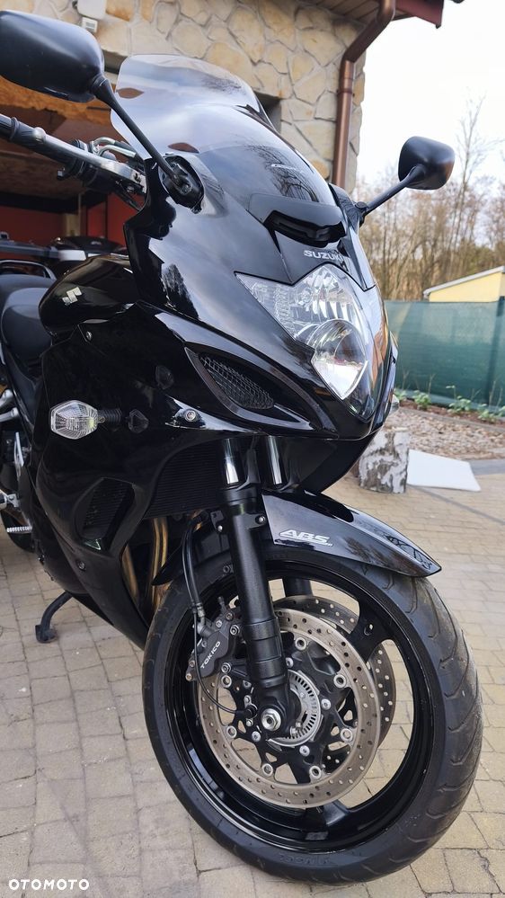 Suzuki GSX - 15
