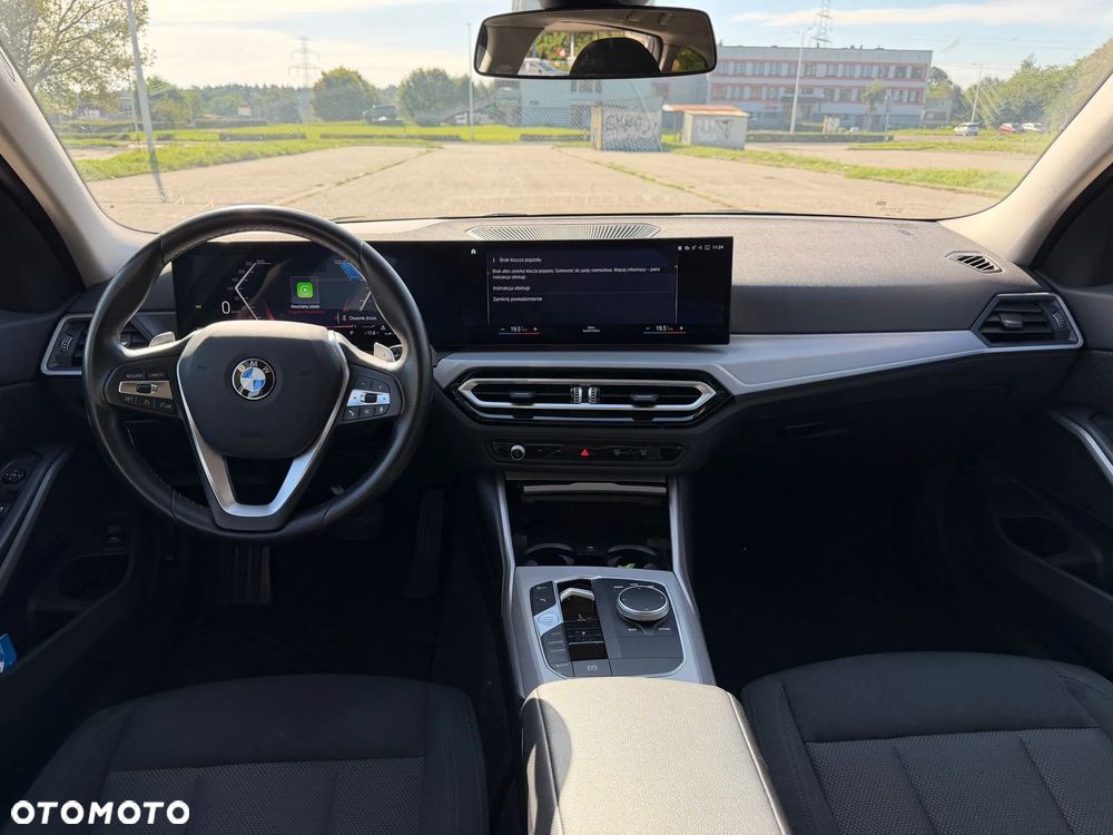 BMW Seria 3 320d Touring xDrive - 9