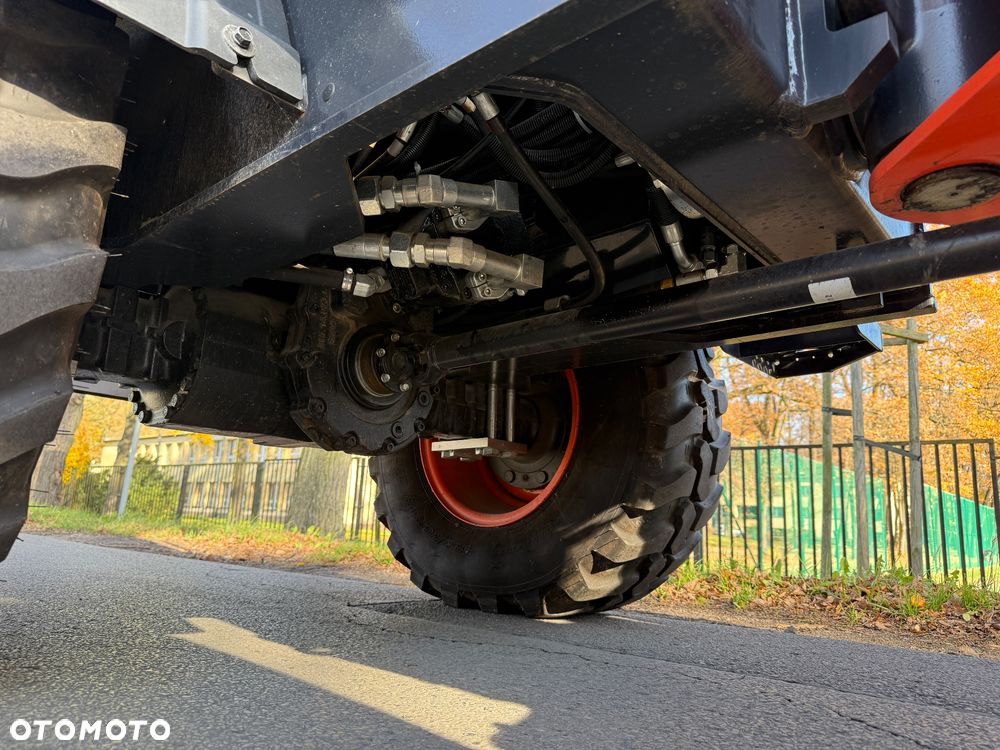 Kubota Ładowarka R070 - 17