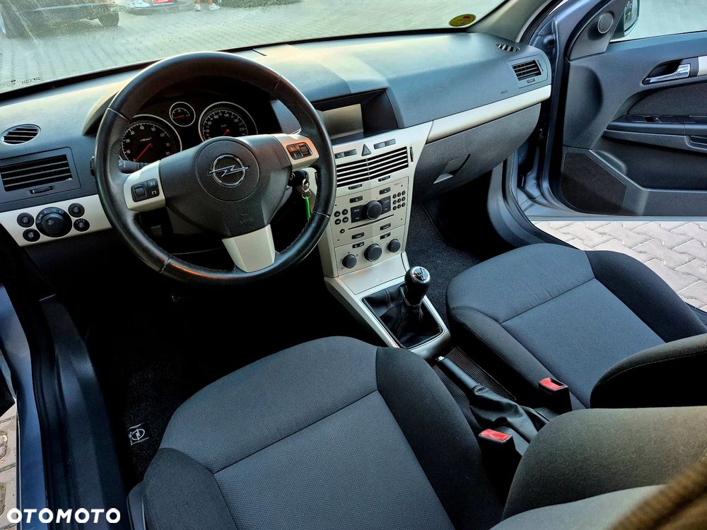 Opel Astra - 11