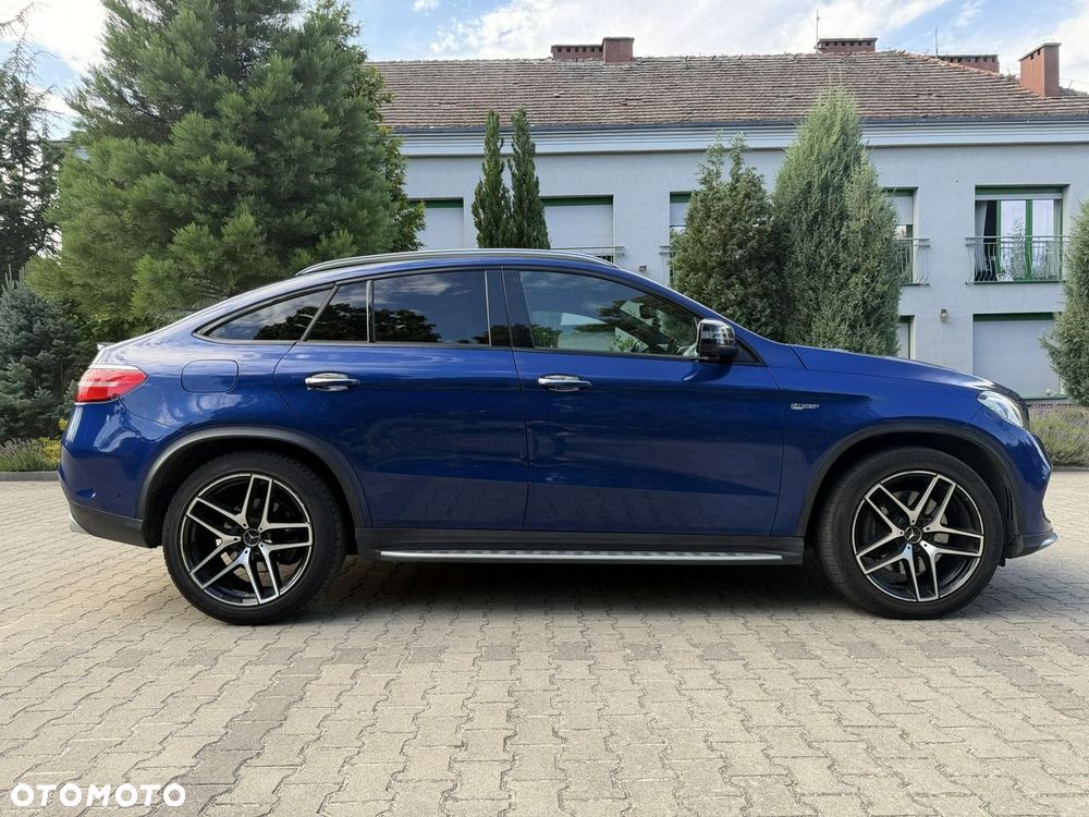 Mercedes-Benz GLE - 40