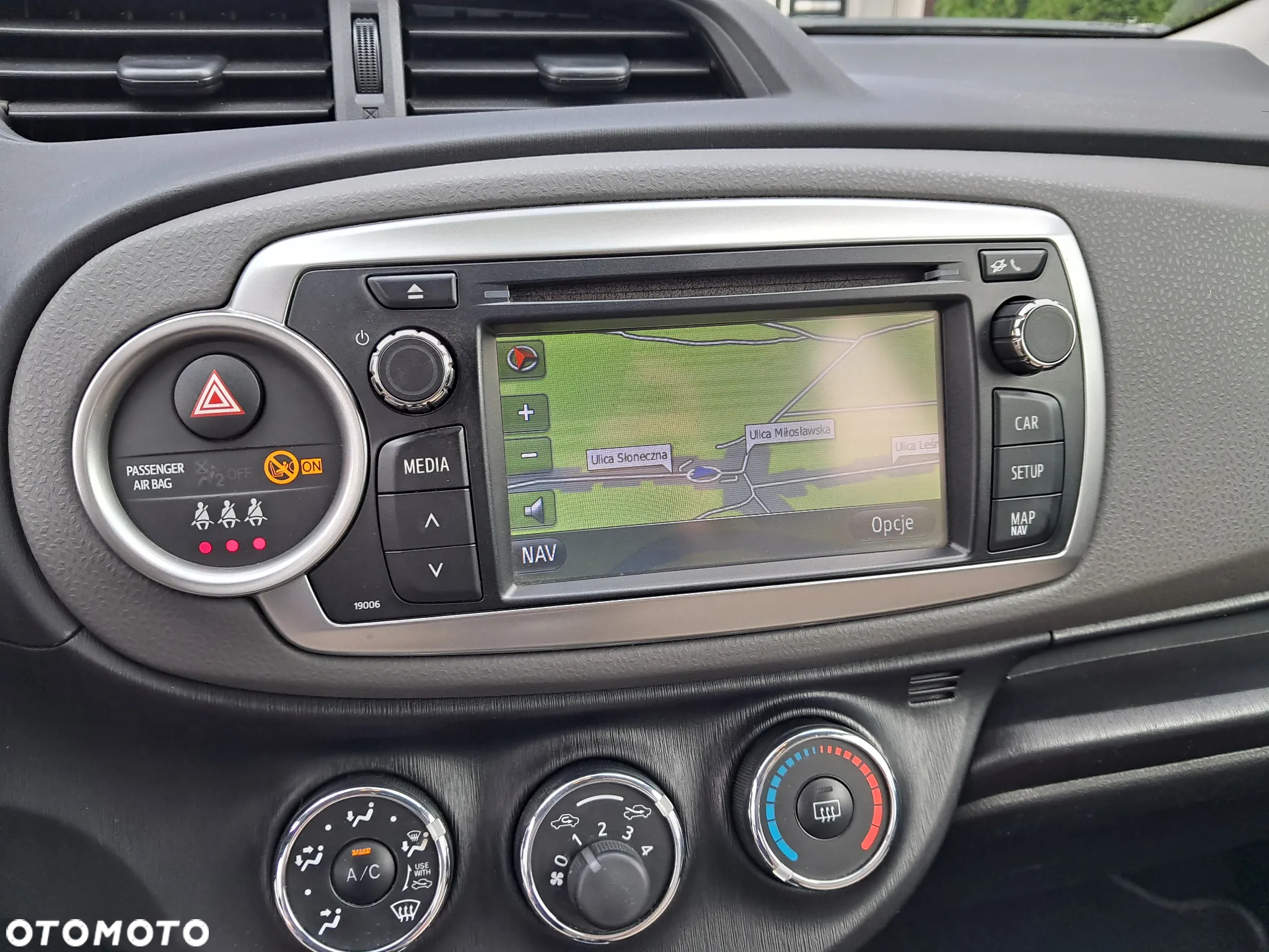 Toyota Yaris 1.33 Prestige - 14