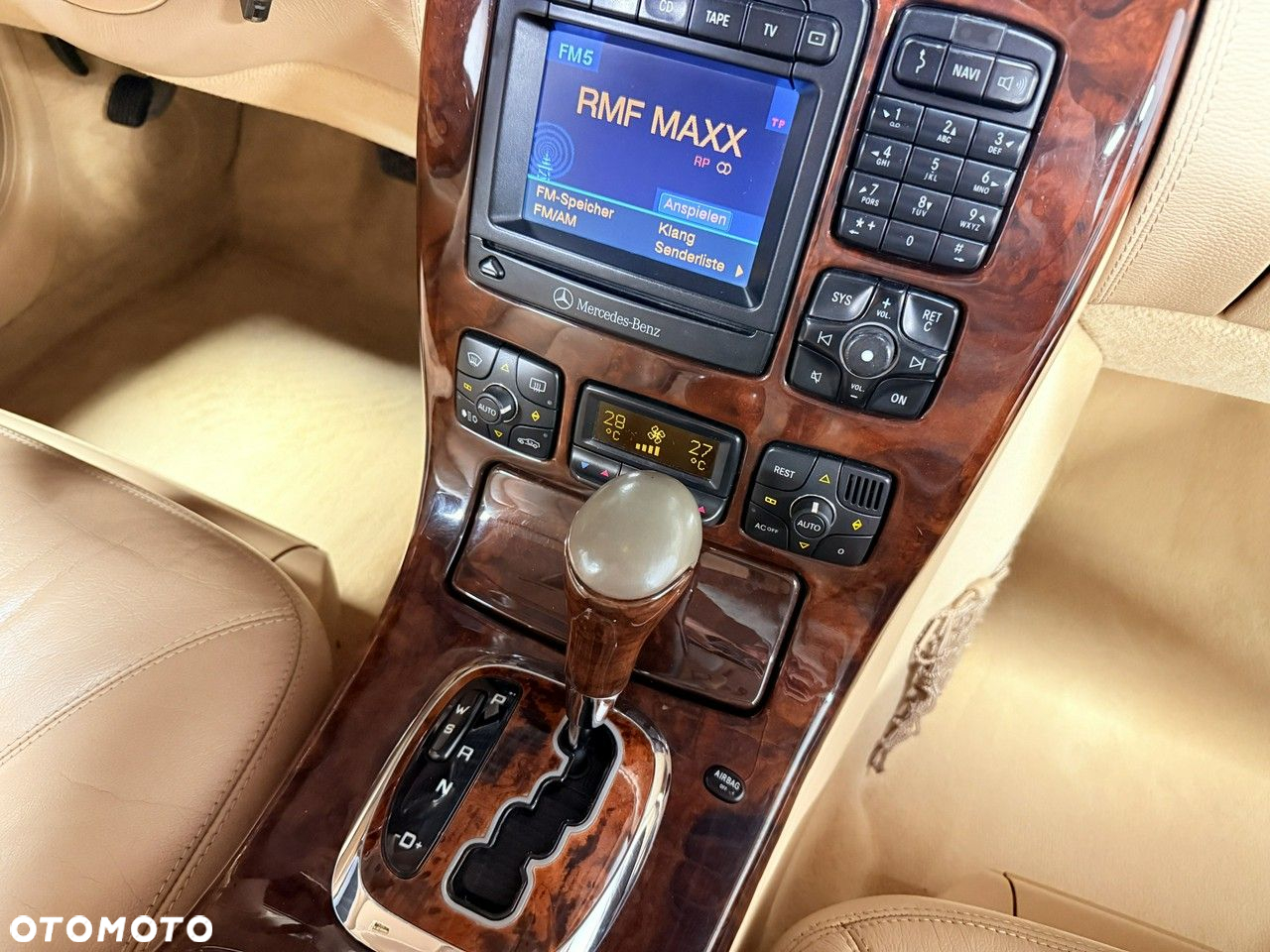 Mercedes-Benz CL - 24