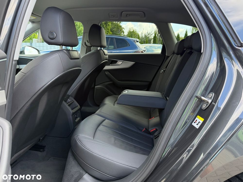 Audi A4 Avant - 32