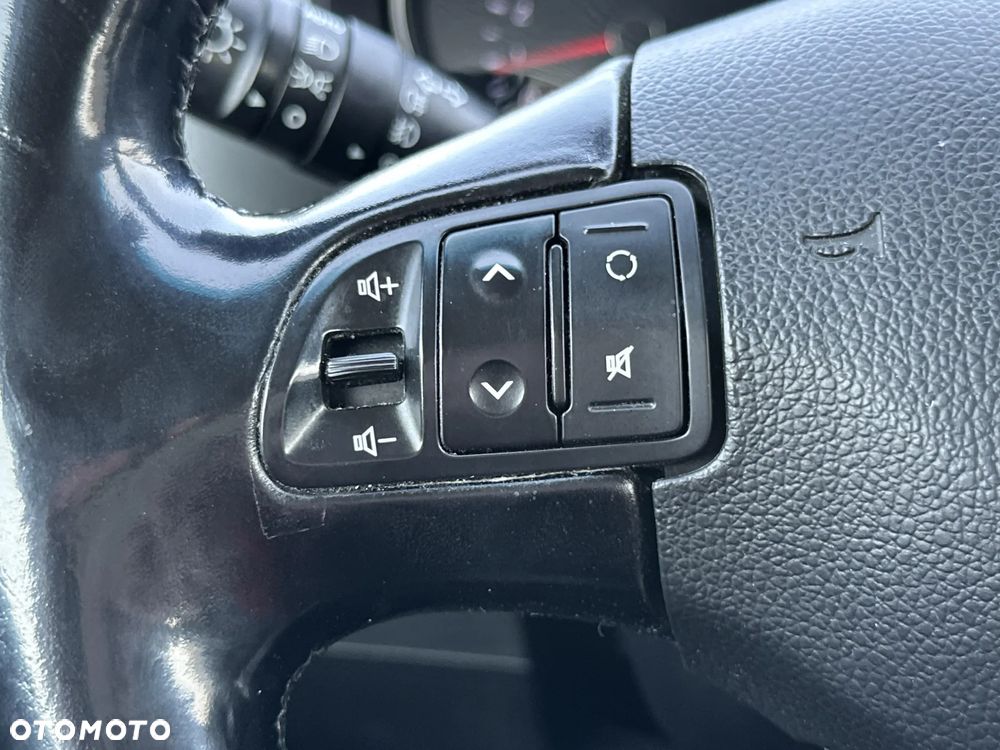 Kia Sportage 2.0 CRDI L AWD - 26