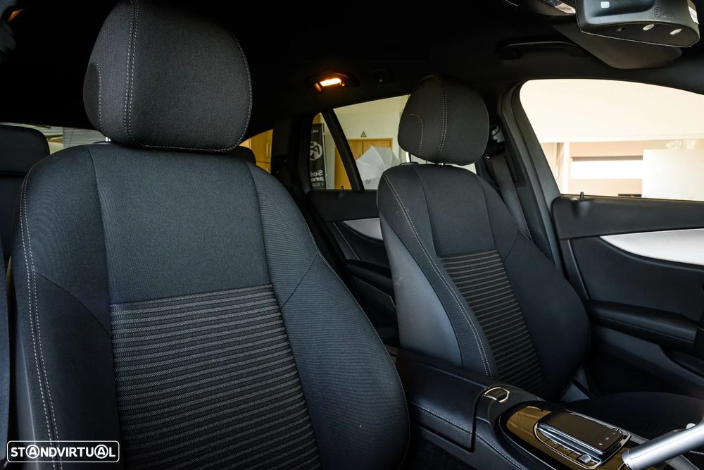 Mercedes-Benz E 300 - 21