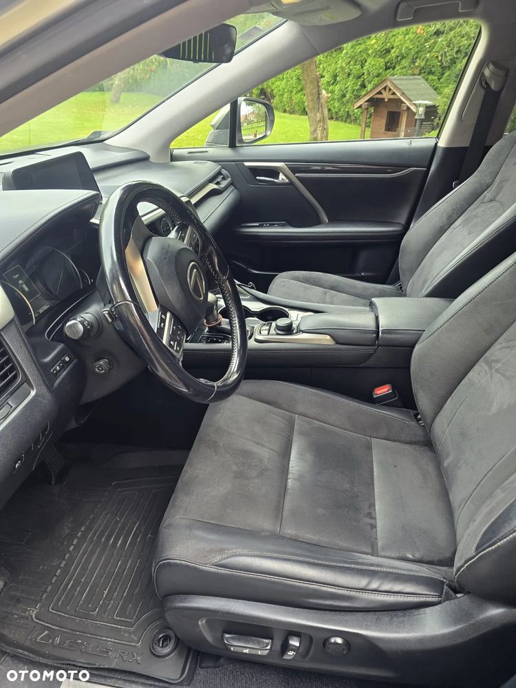 Lexus RX - 10
