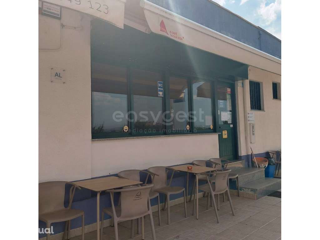 Estalagem com alojamento local (AL), café, restaurante e bombas de ... - Grande imagem: 4/28