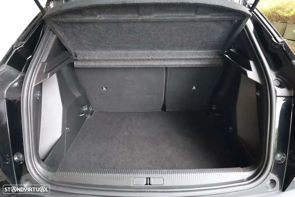 Peugeot 2008 1.2 PureTech Active - 13